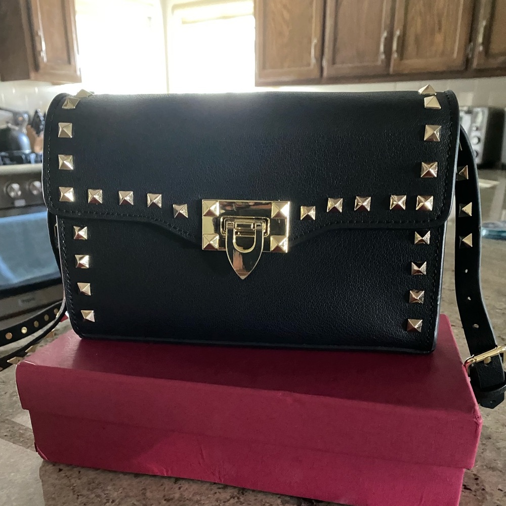 Grainy Black Leather Rockstud Crossbody Bag